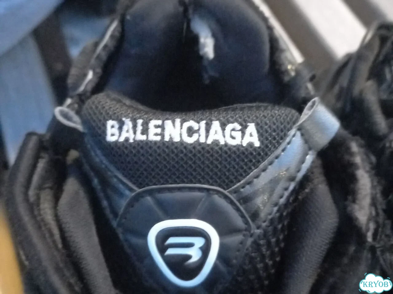 Balenciaga runner black фото 4