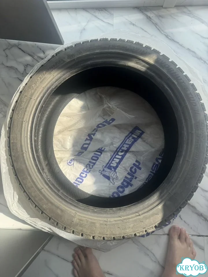 iLink Wintervorhut Stud II 215/45 R17 91T фото 1