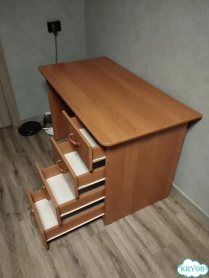 Стол письменный компьютерный с ящиками фото 2