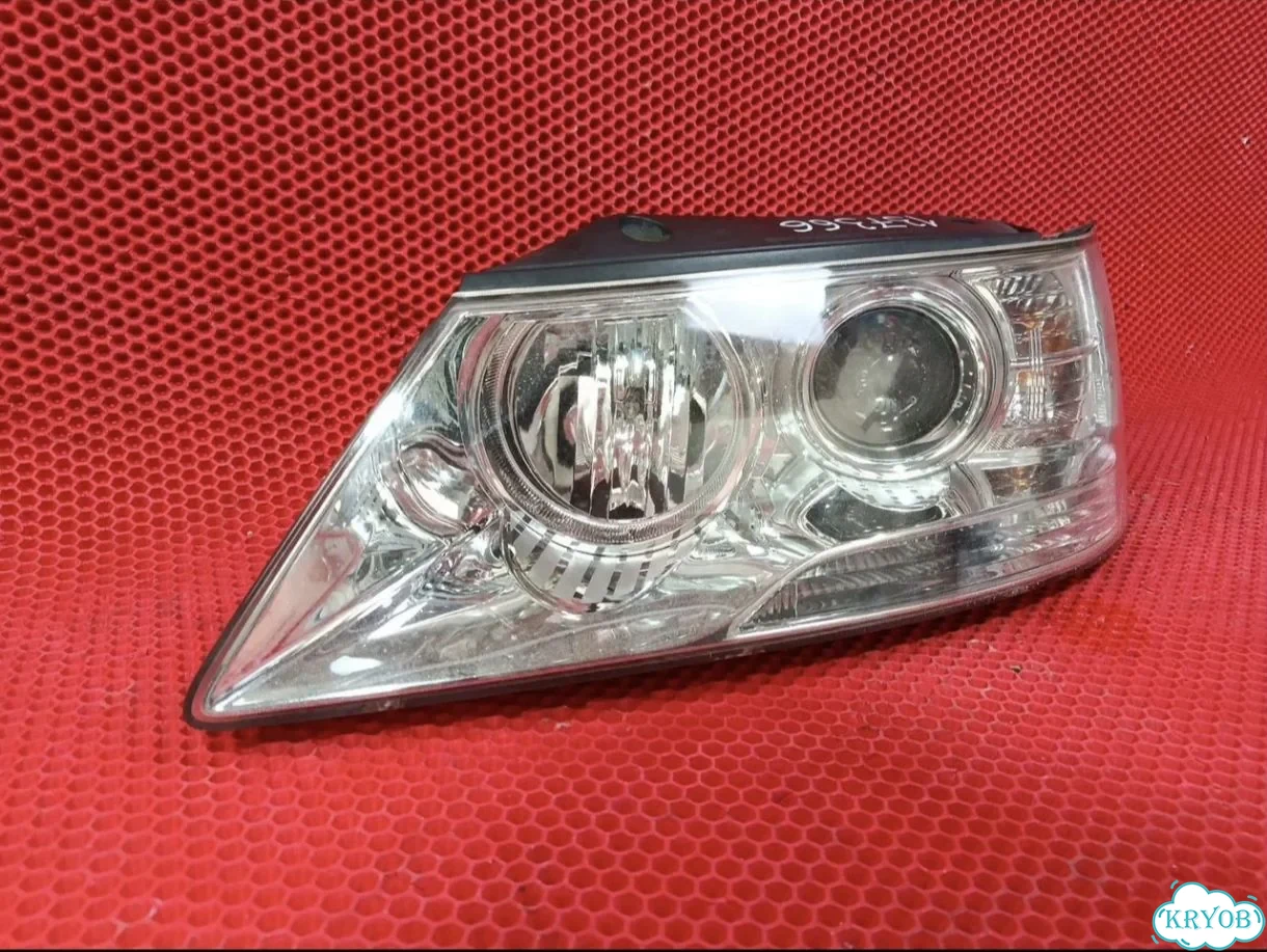 Фара левая Hyundai Sonata NF 92101-3K520 фото 1