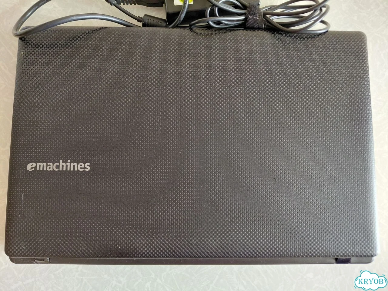 Ноутбук emachines фото 1