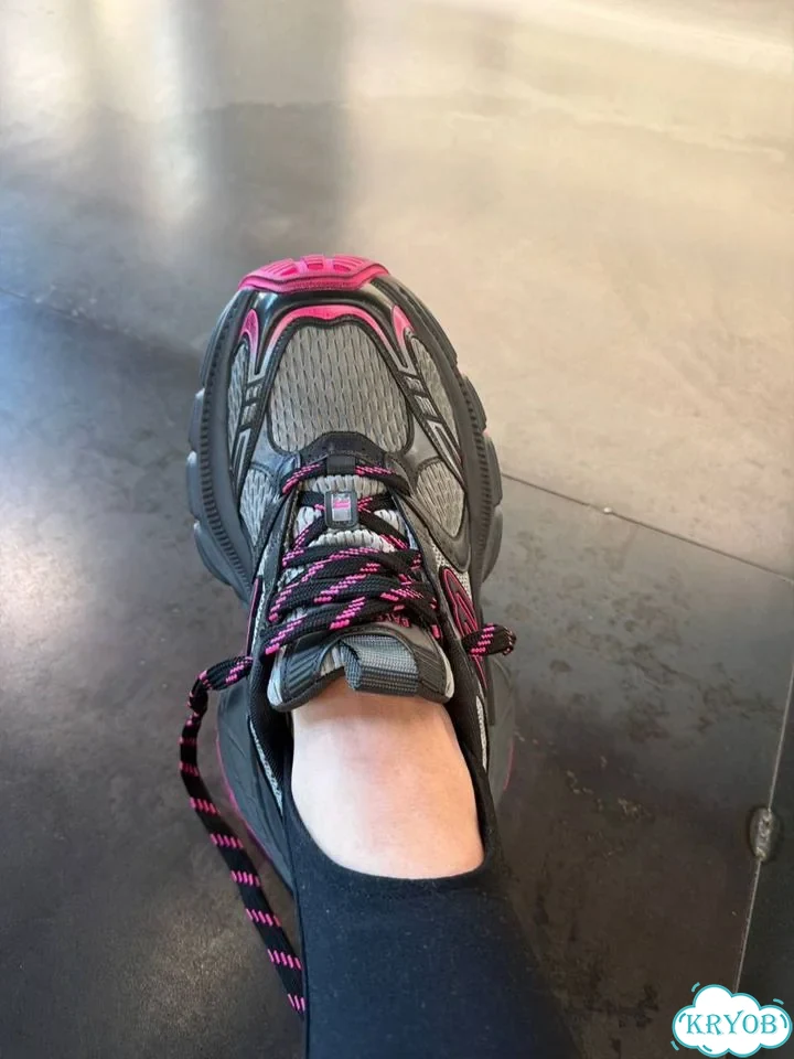 Balenciaga 4xl в наличии фото 3