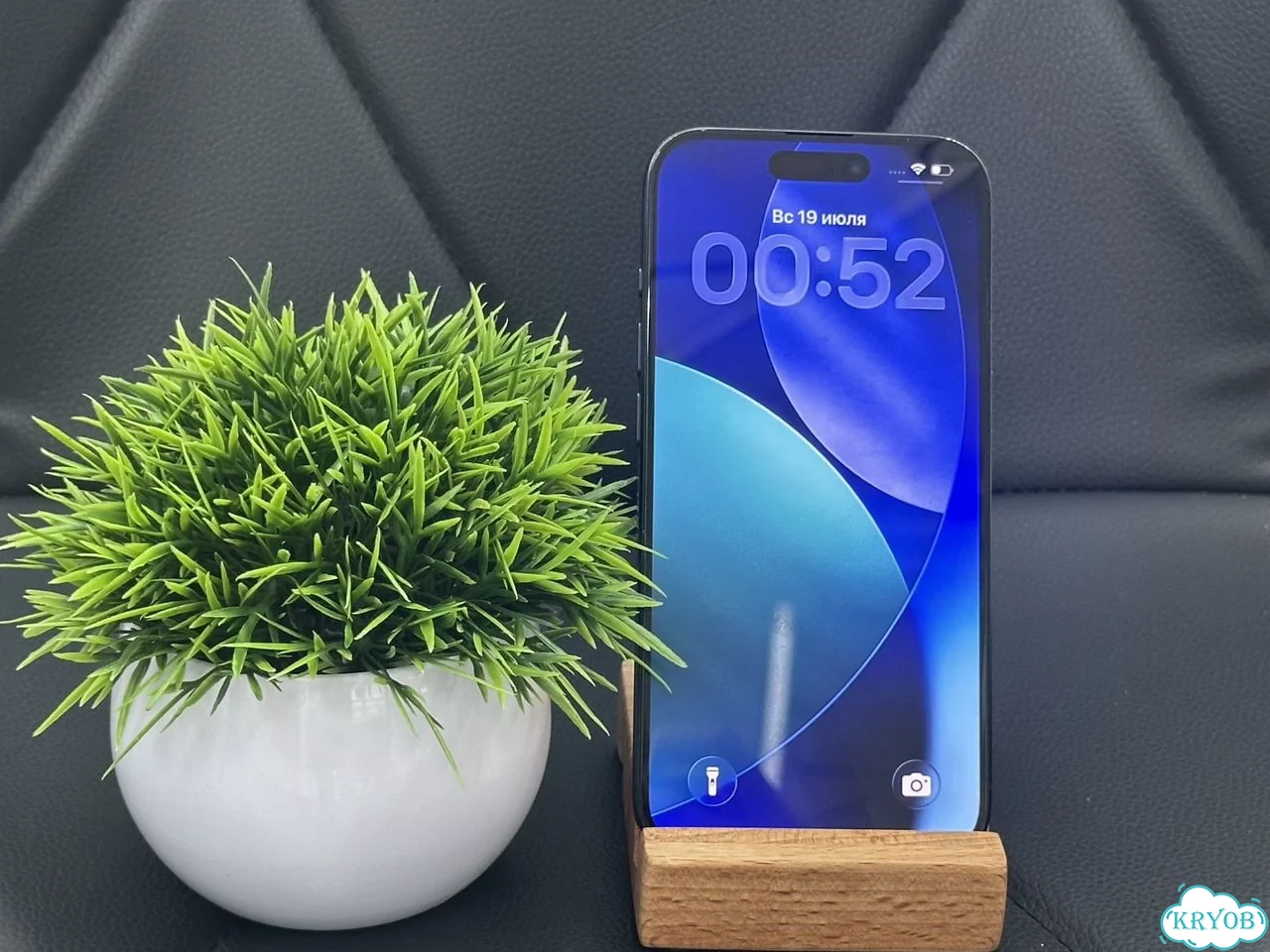 iPhone 15 Pro, 128 ГБ фото 2