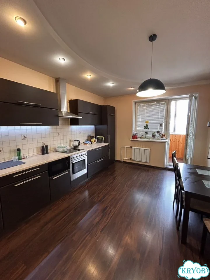 2-к. квартира, 82 м², 10/10 эт. фото 6