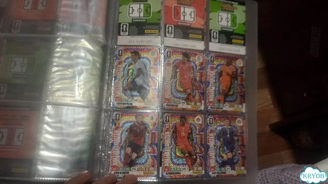 Почти полная Panini adrenalin xl 2026 worldcup фото 3