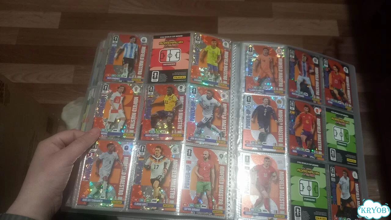 Почти полная Panini adrenalin xl 2026 worldcup фото 6