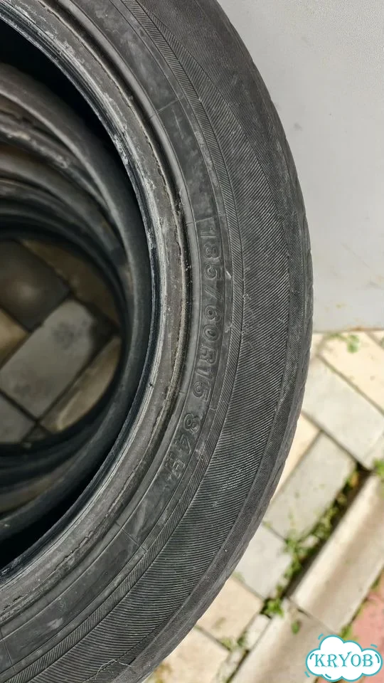 Yokohama BluEarth AE01 185/60 R15 84H фото 3