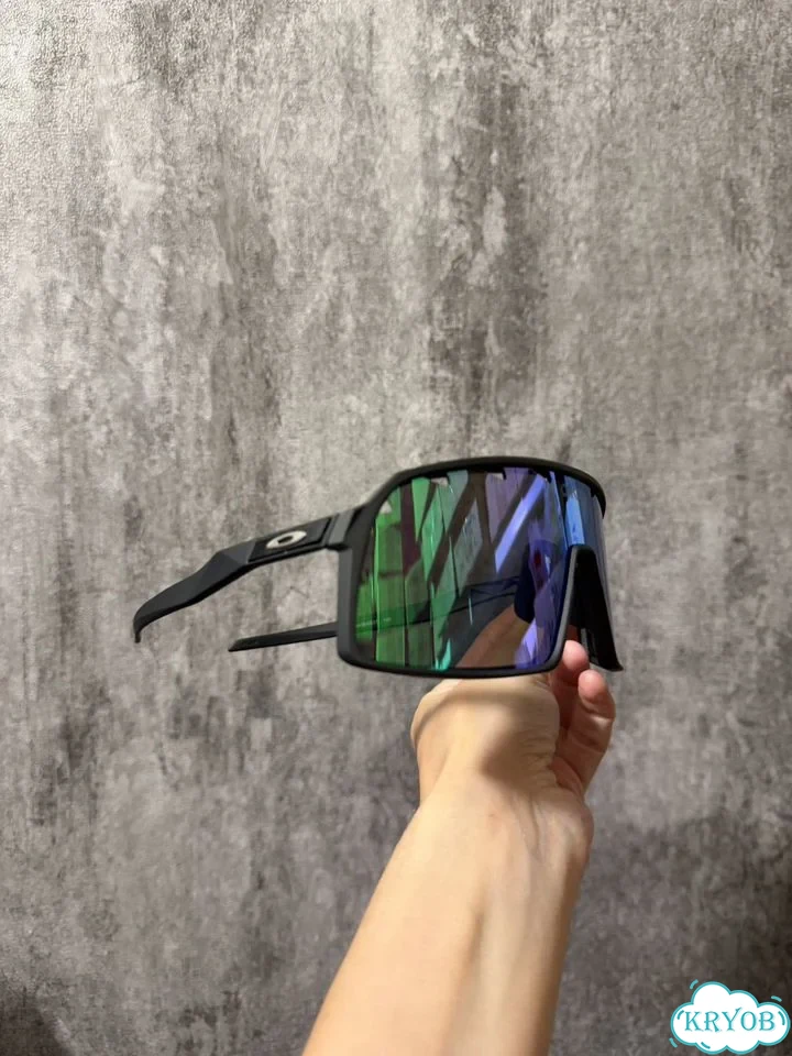 Новые очки солнцезащитные oakley sutro фото 1