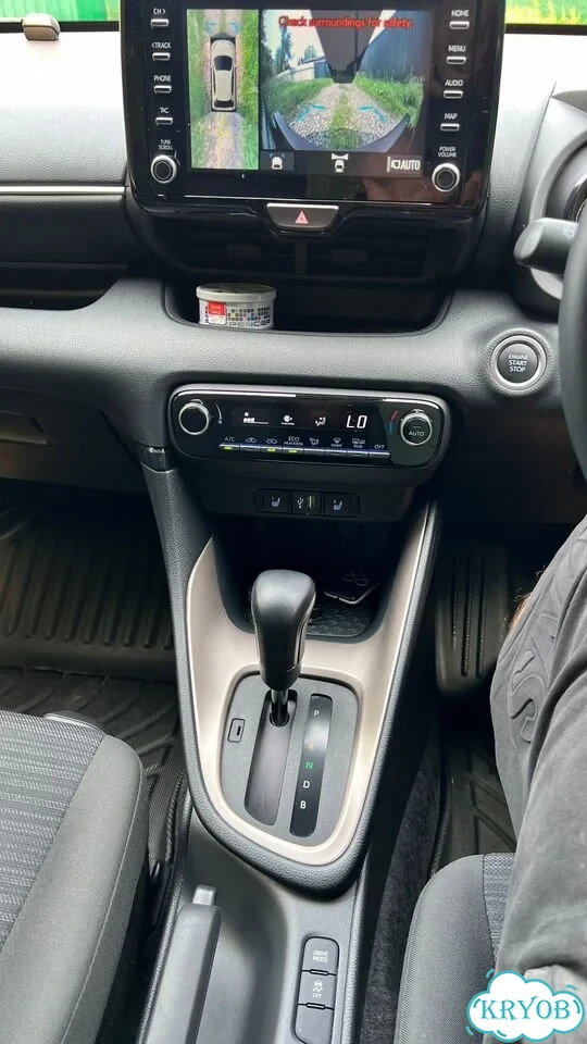 Toyota Yaris 1.5 CVT, 2021, 33 200 км фото 10