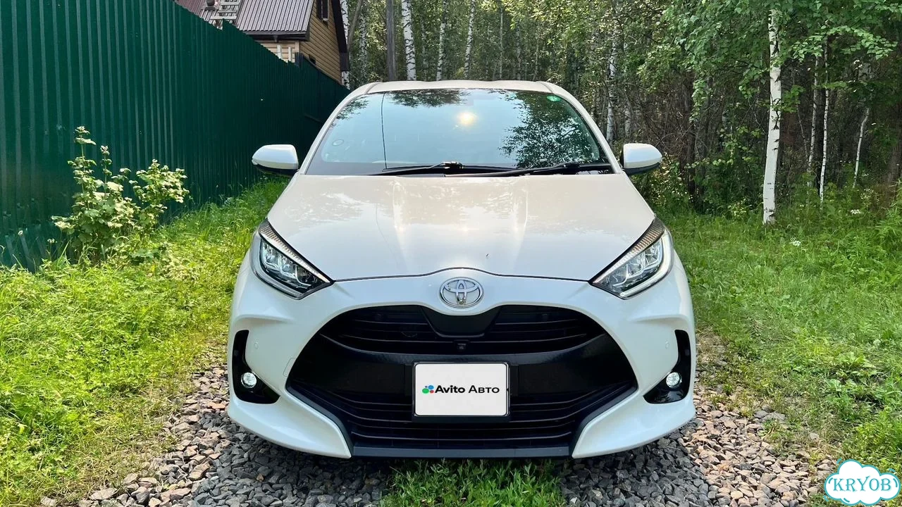 Toyota Yaris 1.5 CVT, 2021, 33 200 км фото 3