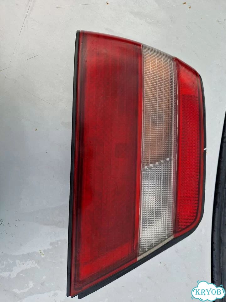 Задний стоп сигнал nissan bluebird u14 фото 1