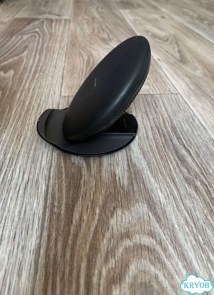 Беспроводное зарядное устройство samsung фото 3