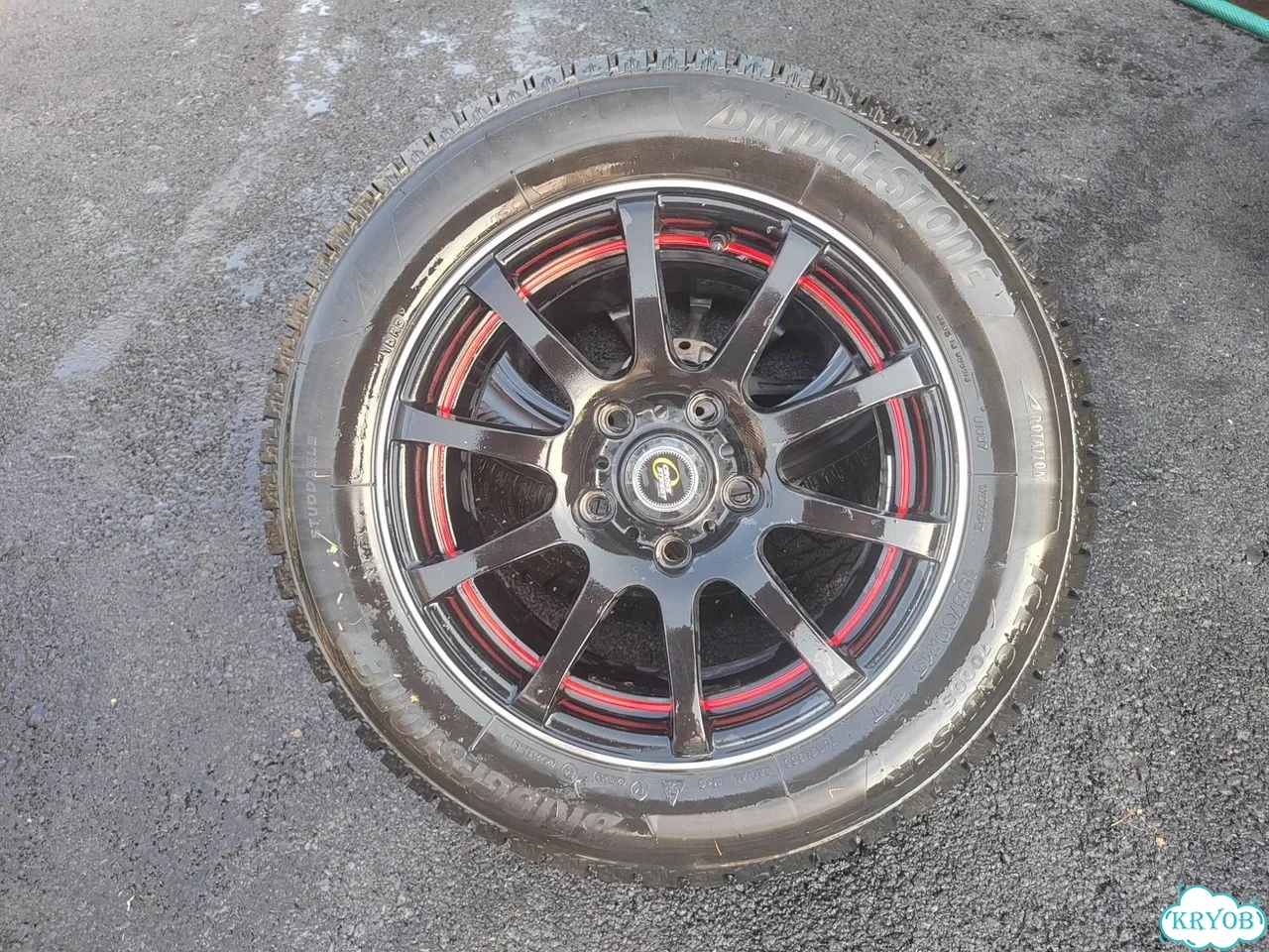 Bridgestone Ice Cruiser 7000 195/60 R15 88 фото 2