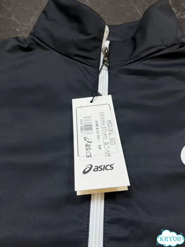 Спортивные костюмы Asics фото 5