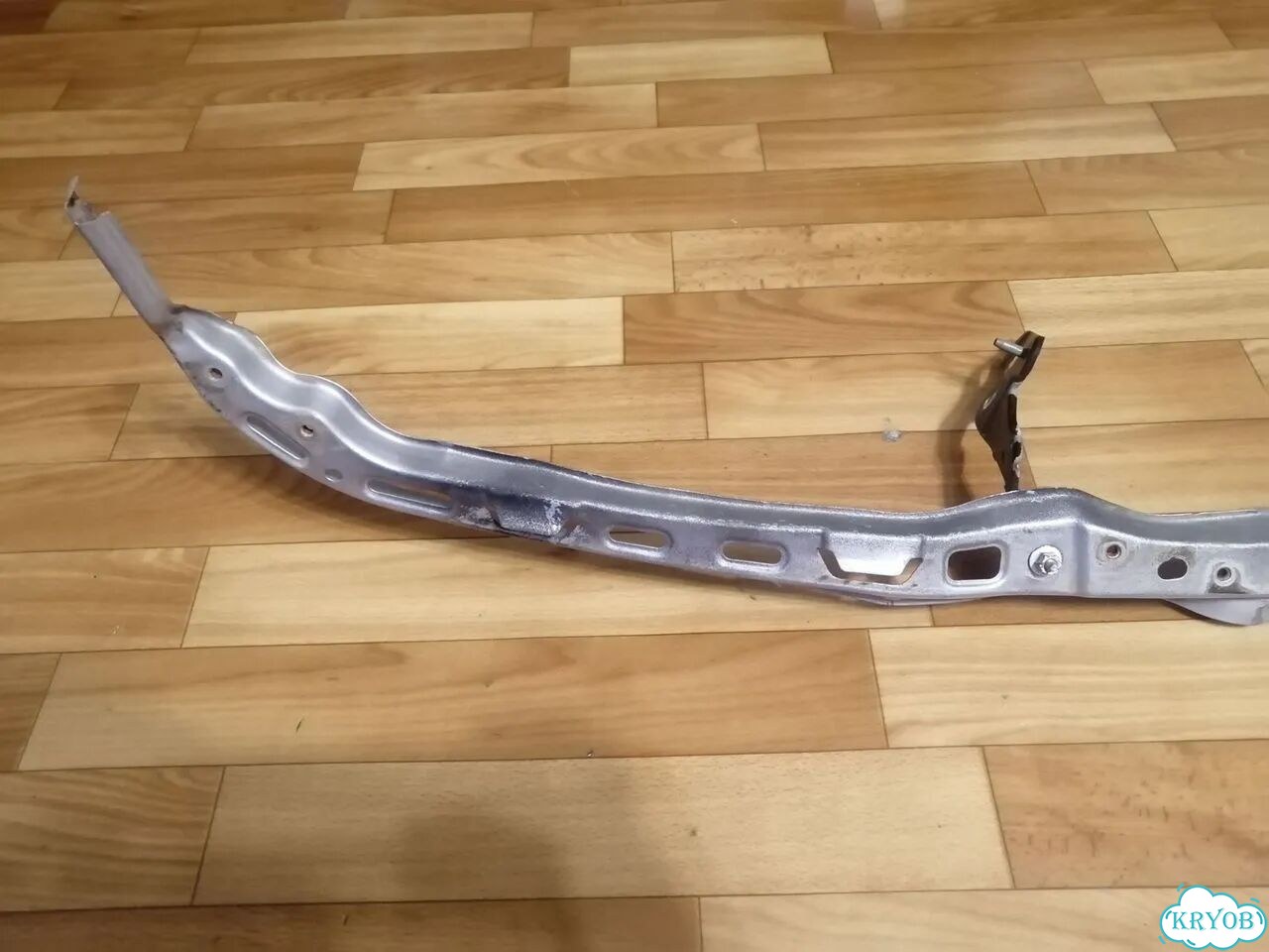 Планка под фары Toyota Crown JZS151 фото 2