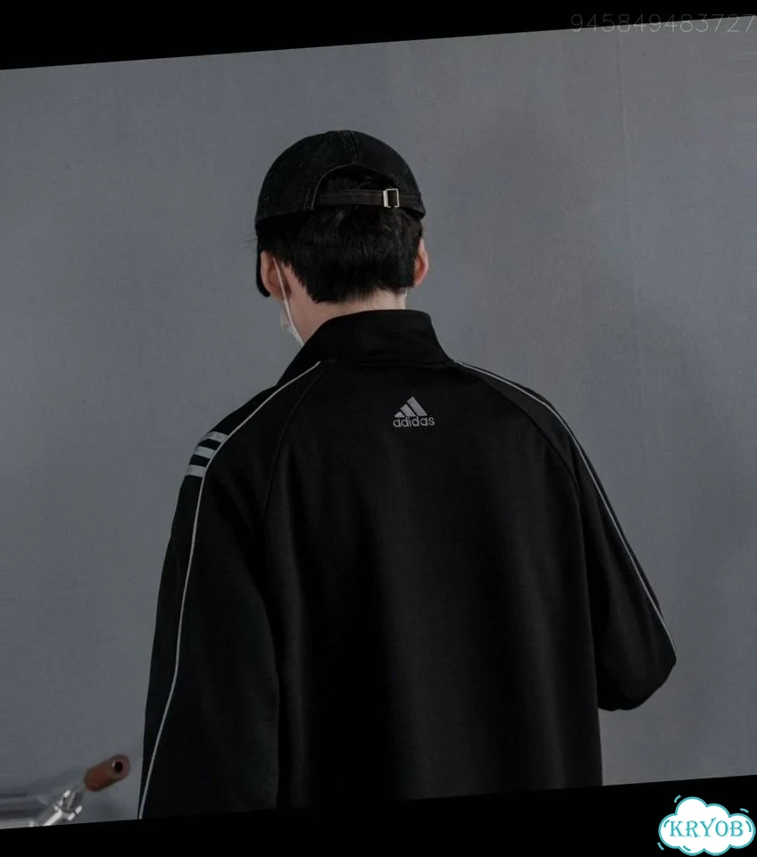 Спортивные костюмы Adidas фото 3