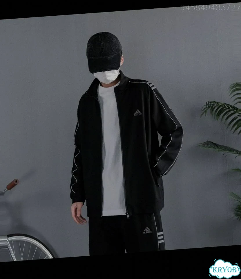 Спортивные костюмы Adidas фото 7