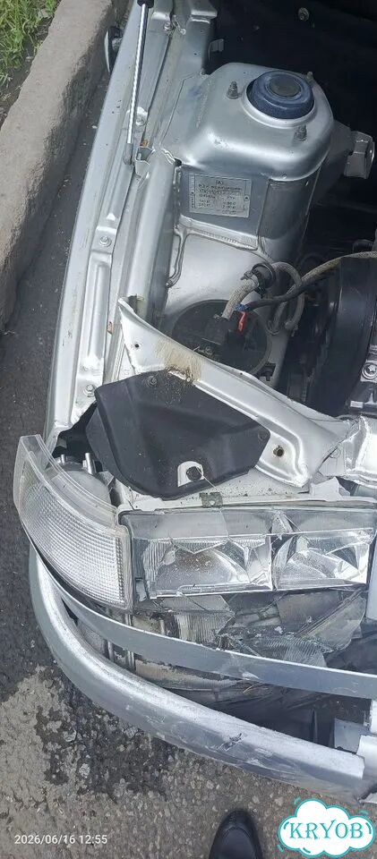 ВАЗ (LADA) 2110 1.6 MT, 2006, битый, 400 000 км фото 4