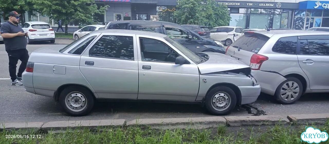 ВАЗ (LADA) 2110 1.6 MT, 2006, битый, 400 000 км фото 7