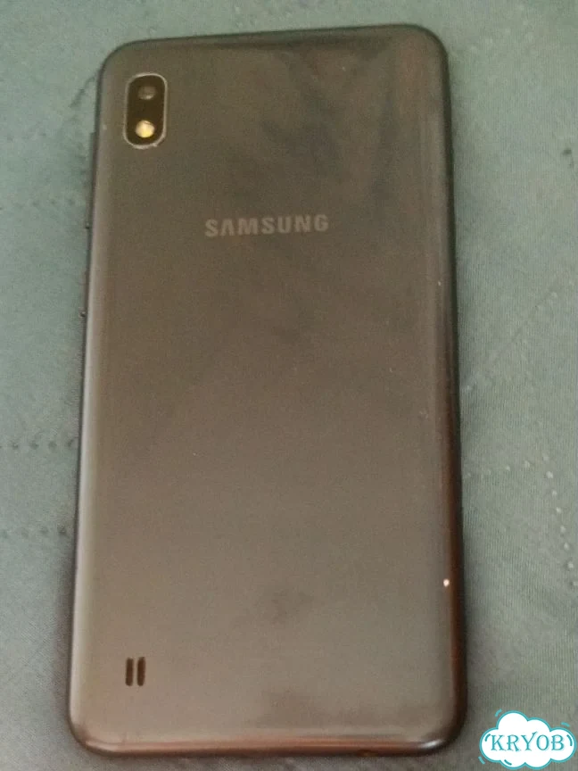Samsung Galaxy A10, 2/32 ГБ фото 1