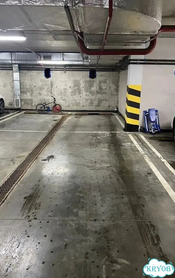 Машиноместо, 14 м² фото 1