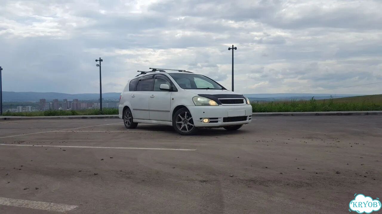 Toyota Ipsum 2.4 AT, 2002, 150 000 км фото 1