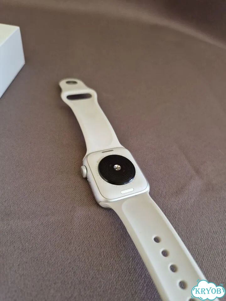 Apple Watch SE 2022 40mm фото 3