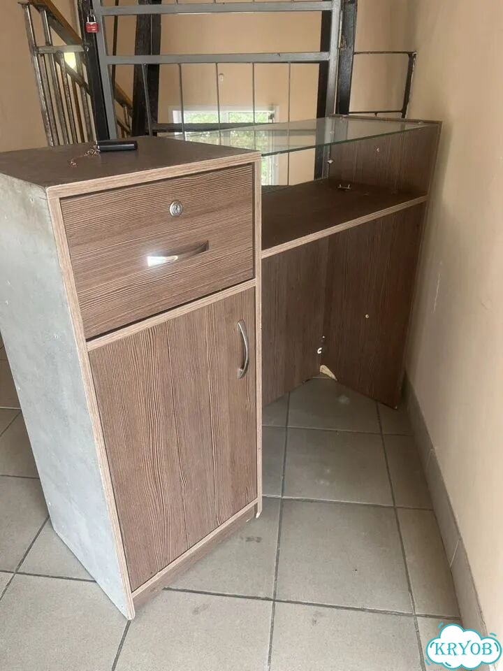 Стол фото 1