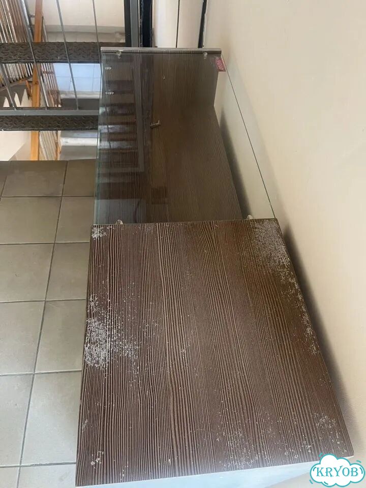 Стол фото 3