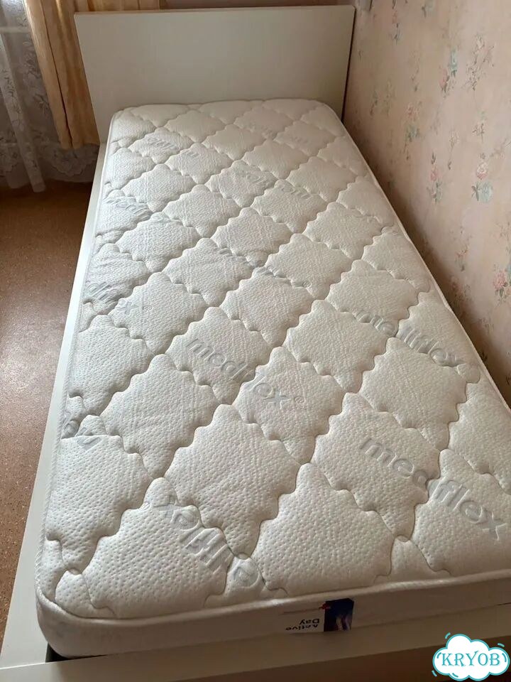 Кровать односпальная 90×200 IKEA фото 2
