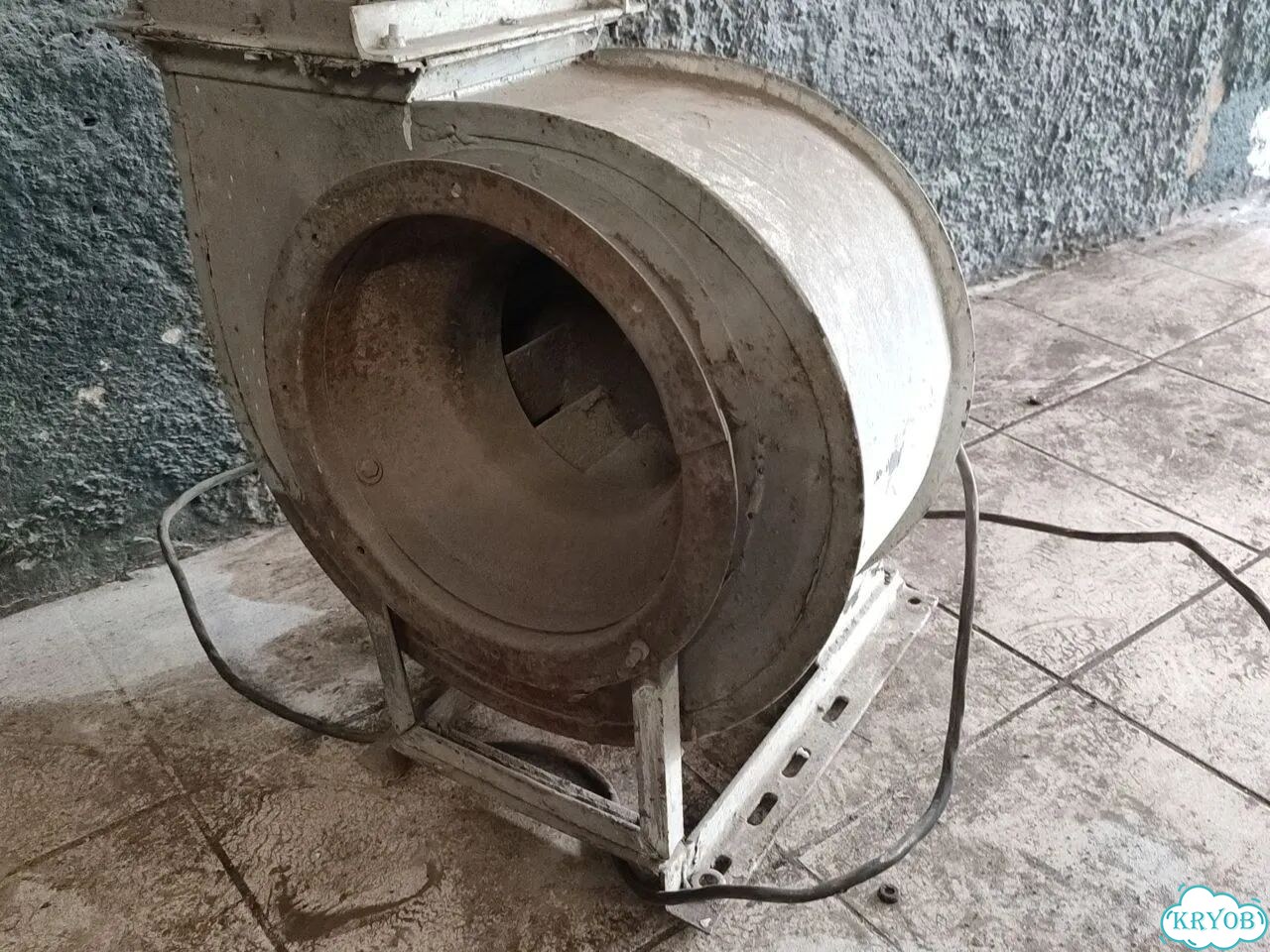 Вытяжка улитка 380 фото 2