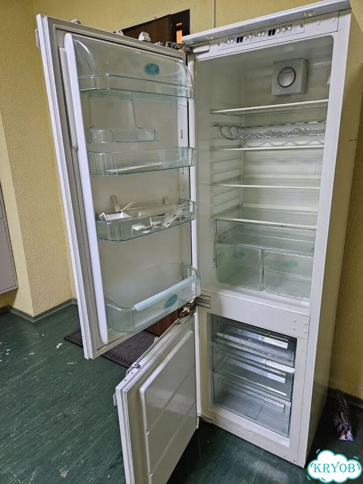 Встраиваемый холодильник electrolux фото 2