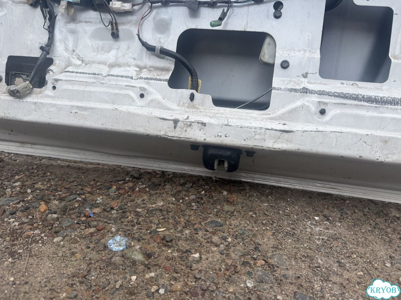 Крышка багажника nissan wingroad y12 фото 3