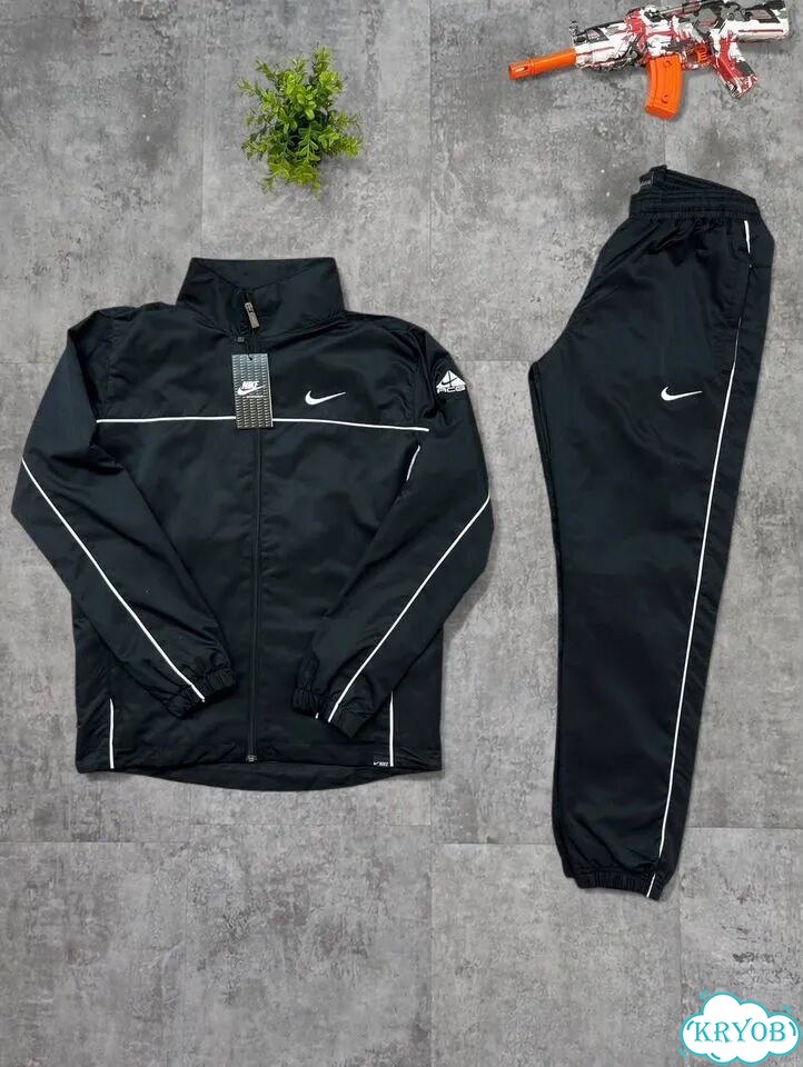 Спортивные костюмы Nike фото 1