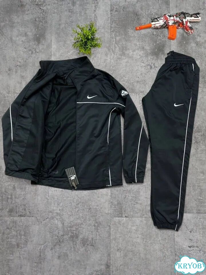 Спортивные костюмы Nike фото 3