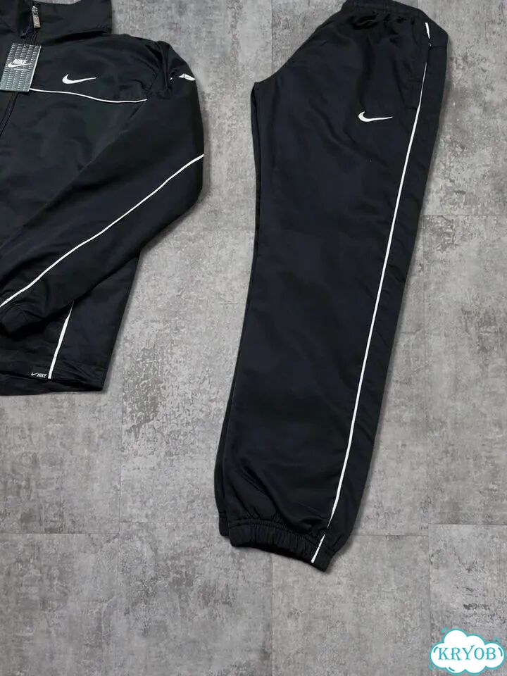 Спортивные костюмы Nike фото 4