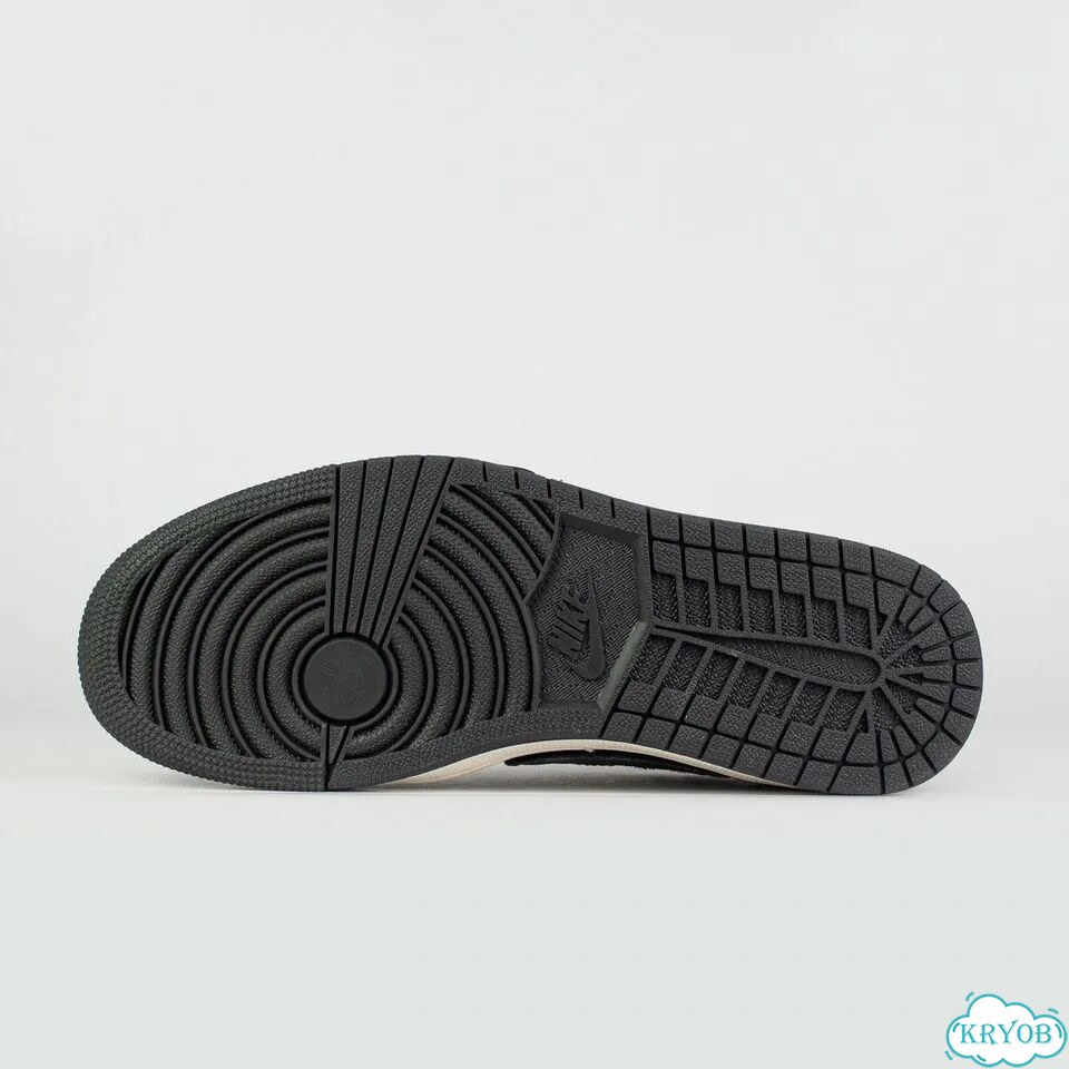 Кроссовки Air Jordan 1 Low x Travis Scott Dark Grey фото 4