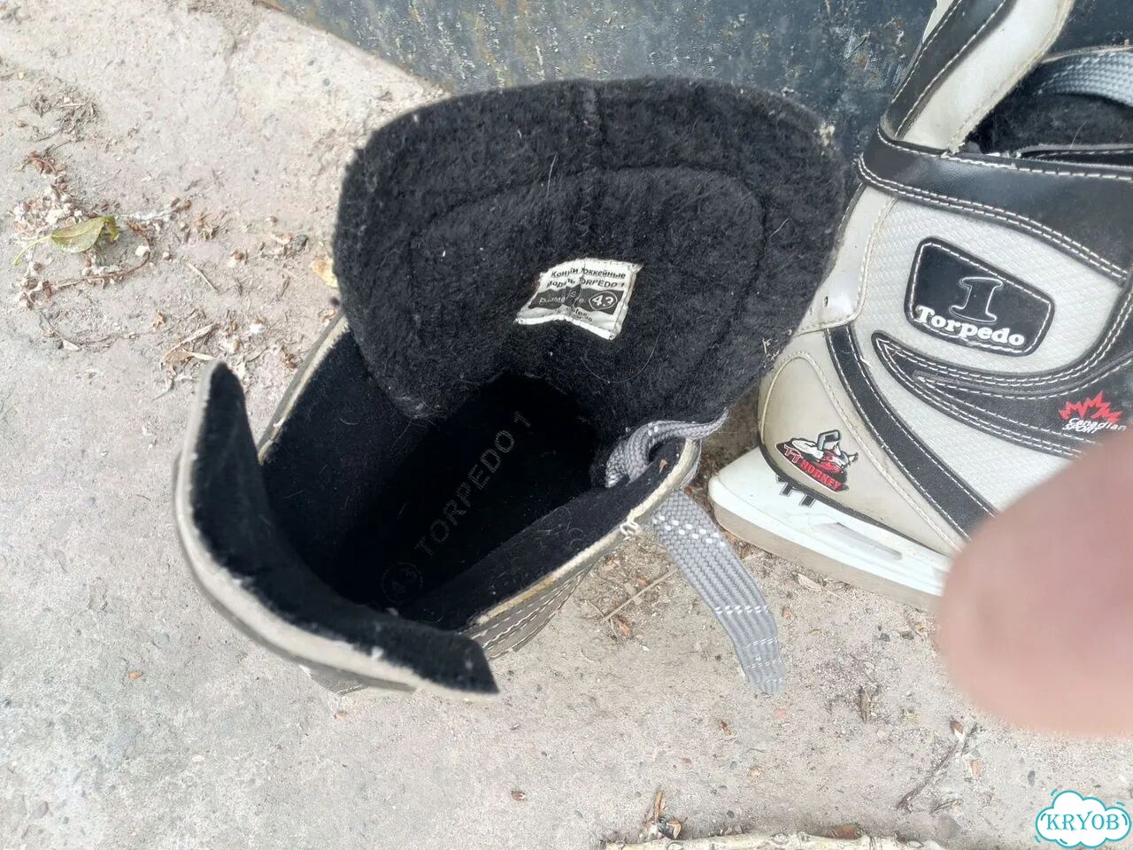 Коньки хоккейные 42-42,5 фото 2