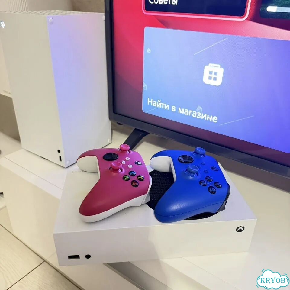 Xbox series s с двумя геймпадами фото 1