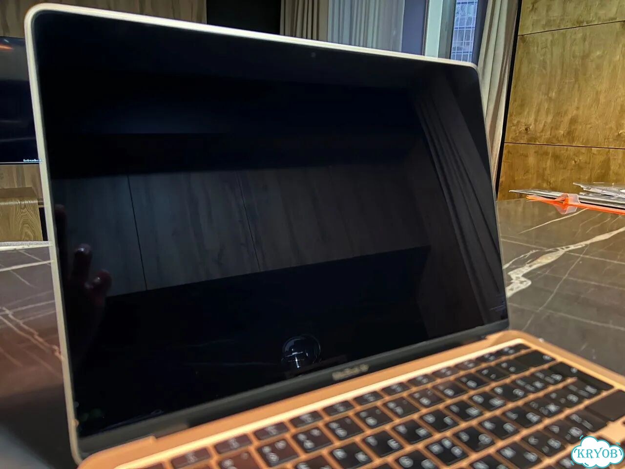 Apple macbook air 13 2020 8gb 256 фото 2