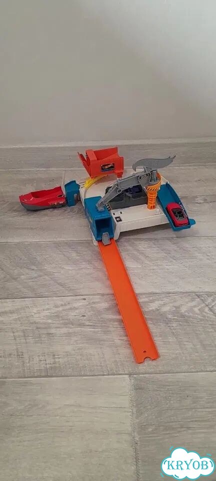 Набор Hot Wheels Сити Побег с верфи фото 1