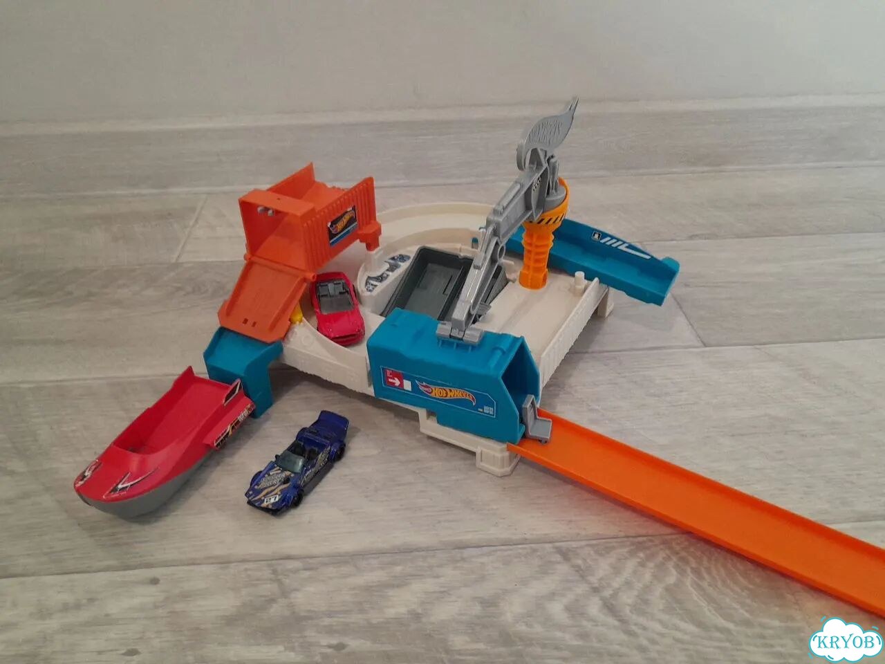 Набор Hot Wheels Сити Побег с верфи фото 5
