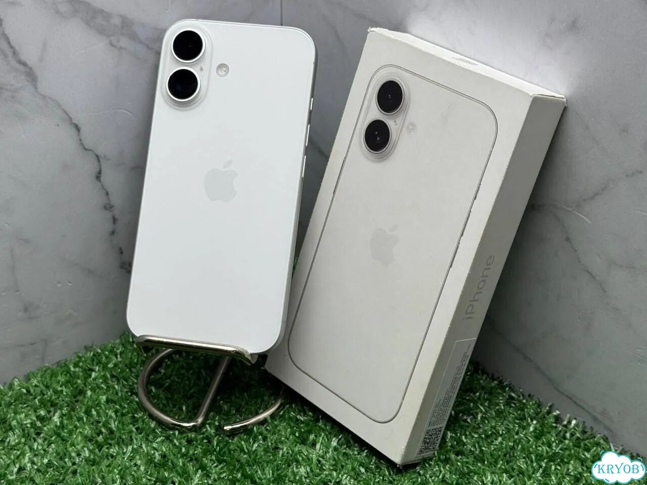 iPhone 16e, 128 ГБ, SIM + eSIM фото 3