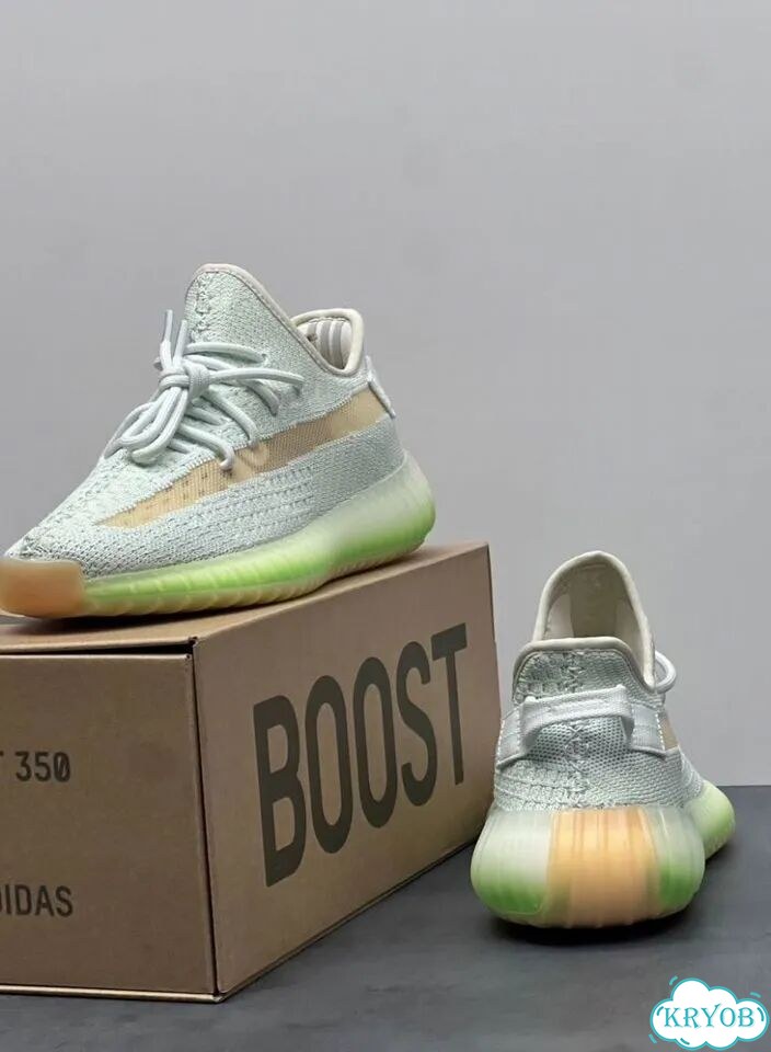 Кроссовки Adidas Yeezy Boost 350 фото 5