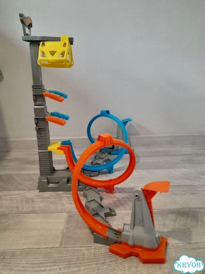 Hot Wheels Автотрек Небесное противостояние для 2х фото 3