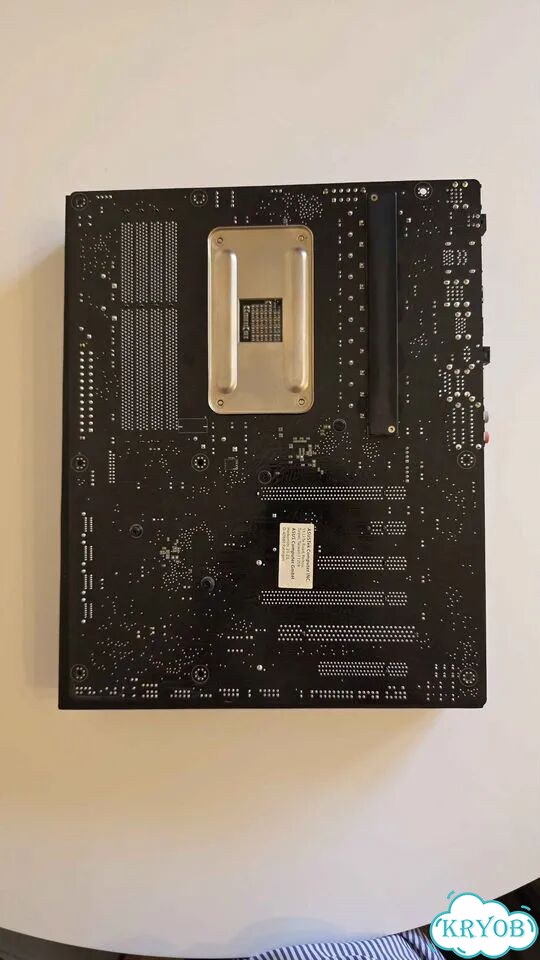 Материнская плата Asus Sabertooth 990FX R2.0 фото 3
