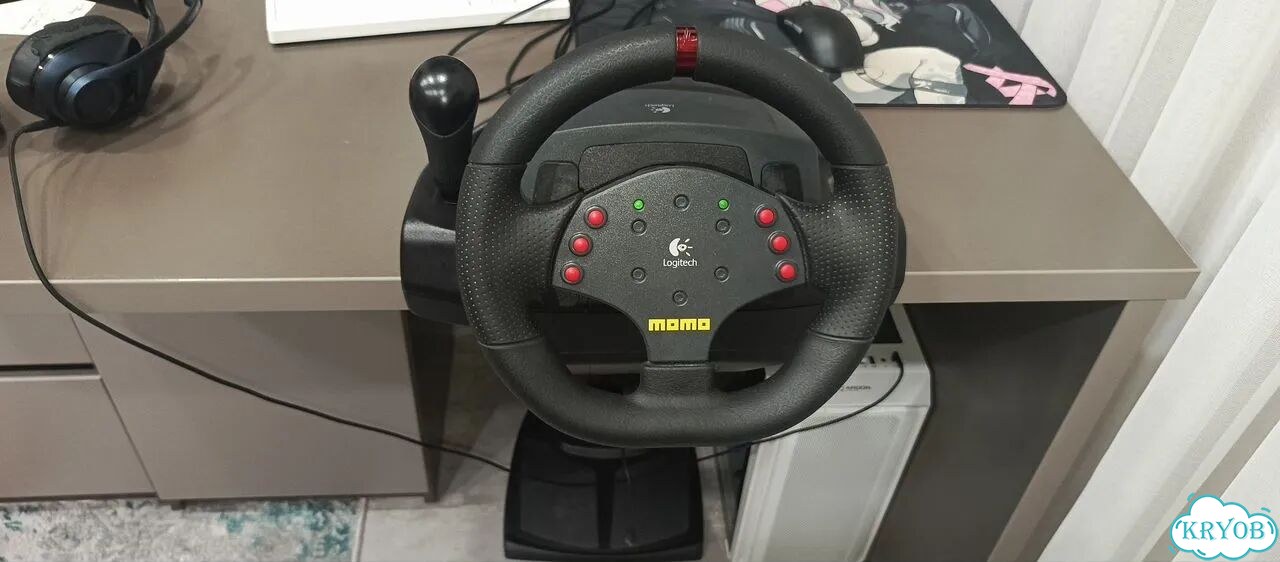 Игровой руль logitech momo racing 270 фото 1