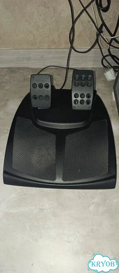 Игровой руль logitech momo racing 270 фото 2