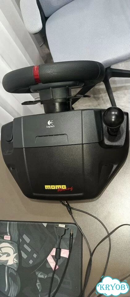 Игровой руль logitech momo racing 270 фото 3