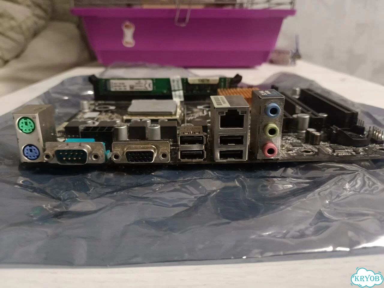 Материнская плата ASRock N68-GS4 FX с оперативкой фото 3